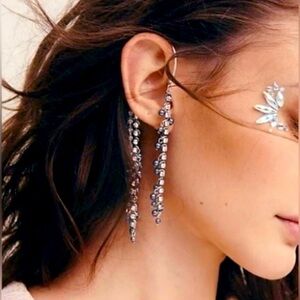 NWT Free People Ear Party Judy Pearl Ear Chain Cuff In Silver Tone